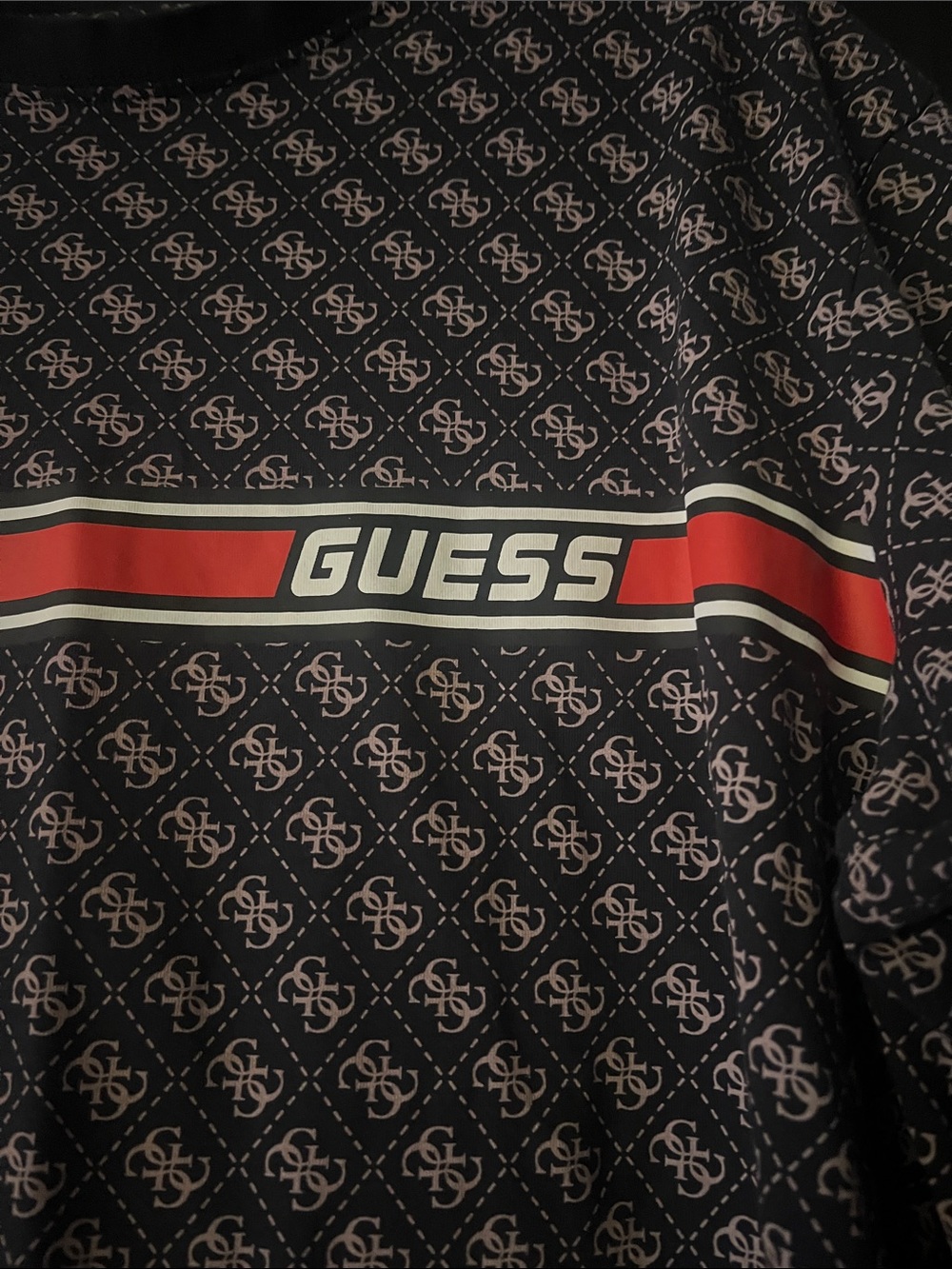 Preowned  Retro Ringer  Guess Shirt Size Medium . - Picture 6 of 15